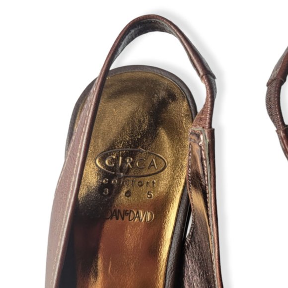 NWOT Joan & David Circa Comfort 365 Buckled Slingback Sandal - Picture 2 of 6